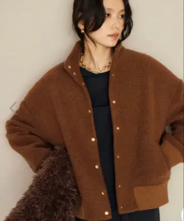 반야드스톰 슬리버 니트 블루종