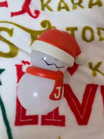 WEST.24에서 감사를 전합니다 응원봉 눈사람