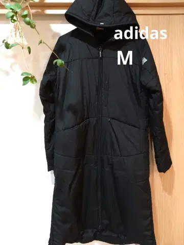 [ 새상품급 ] 여성용 벤치 코트 블랙 롱 다운 자켓 후드 부착