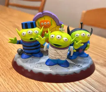 토이스토리 제일복권 리틀그린멘 할로윈 피규어