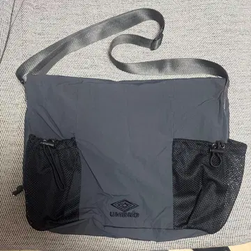 UMBRO 그레이 숄더백