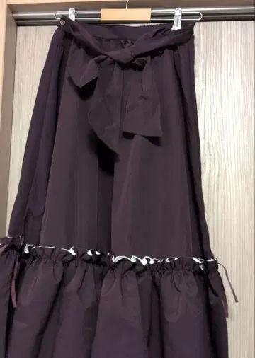 시마무라 미나카타 유이 스커트