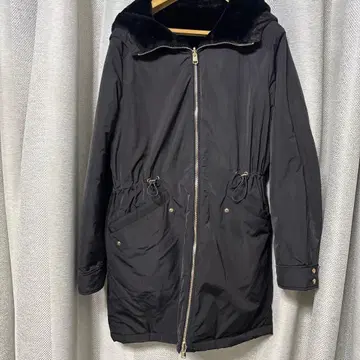 플리스 안감 부착 블랙 모즈 코트