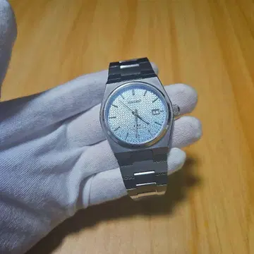 [신상 MOD ] 자동 와인딩 NH35 탑재!