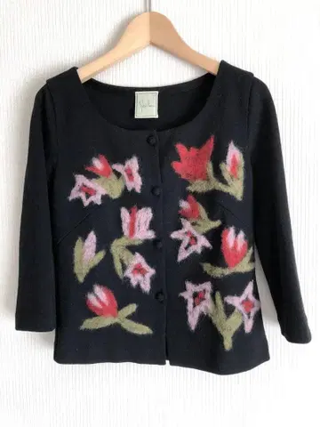 미사용품 시빌라 꽃무늬 긴팔 상의 블랙