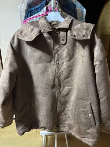 엔지니어드 가먼츠 윈드 브레이커