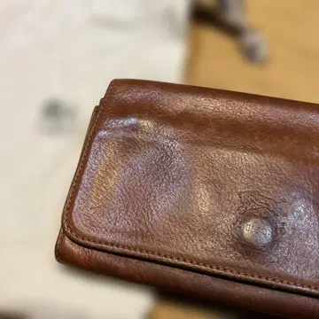 일비종떼 IL BISONTE 브라운 가죽 장지갑 정품 더스트백 포함