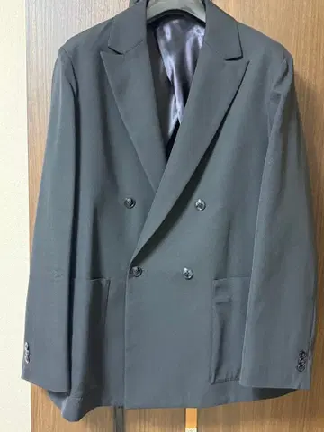 TOMORROWLAND 블랙 테일러드 자켓 M