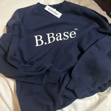 Brokenbase 맨투맨 네이비 새상품
