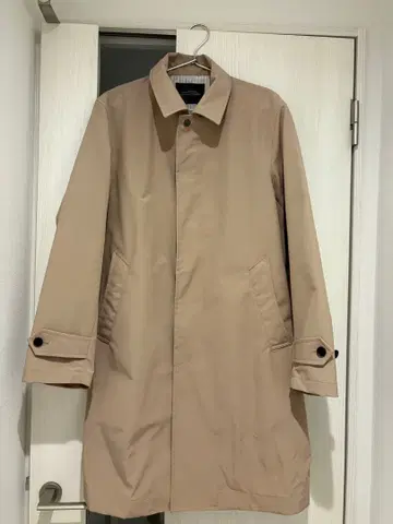 나노 유니버스 베이지 스텐카라 코트