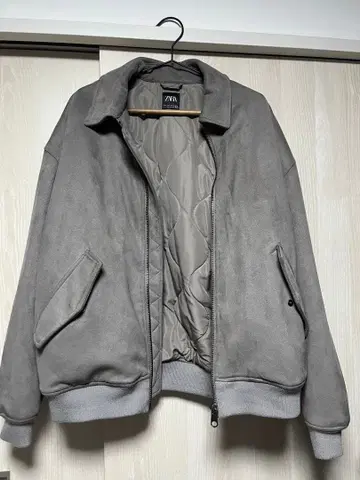 ZARA 페이크 스웨이드 자켓