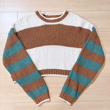 AMERICAN EAGLE 아메리칸 이글 크롭 기장 스웨터 니트