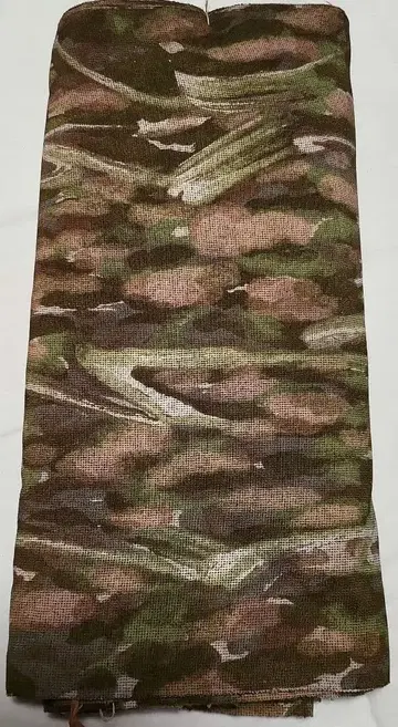 카모플라쥬풍 메쉬 옷감