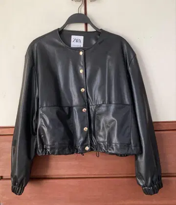 자라 ZARA 합성 피혁 자켓 블랙 M
