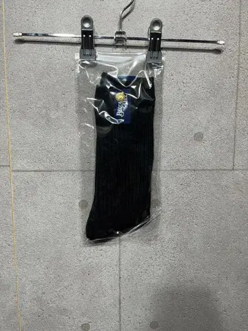 비컴 트리 삭스 블랙