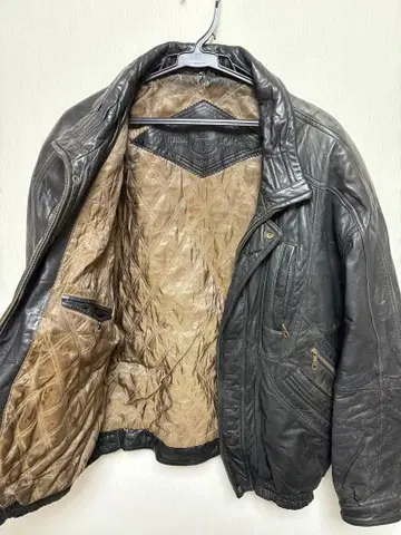 블랙 가죽 자켓