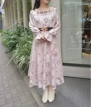 axes femme 로즈 앙비타시옹 원피스