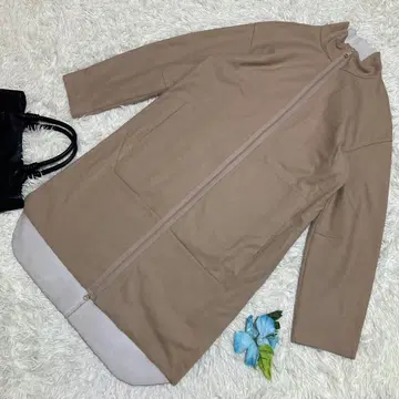 새상품급 DKNY 롱 코트 베이지 울 얇은 소재 집업 S 사이즈