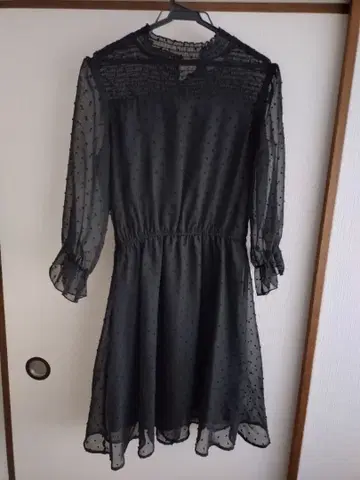 Olive des Olive 블랙 도트 무늬 7부 소매 원피스