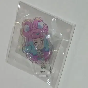 프리티 스토어 포인트 혜택 라 메르 아크릴 스탠드 프리큐어 로라