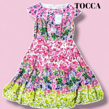 [ 택 포함 미사용 새상품 ] TOCCA 꽃무늬 반팔 무릎 기장 원피스