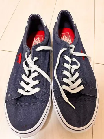 Vans 네이비 스니커즈