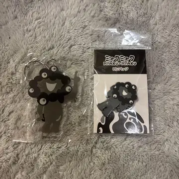 블랙 미야쿠 키링 핀 배지 오사카 만박 미야쿠미야쿠