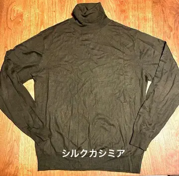 MUJI 실크 캐시미어 하이 게이지 터틀 니트 올리브 그린 사이즈 L