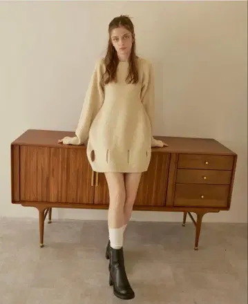 [ 새상품 ] PINUE 미니 니트 원피스 CREAM