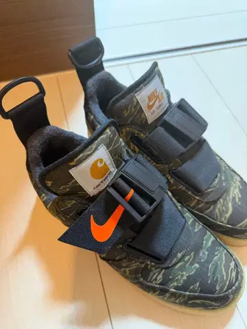 AIR FORCE 1 LOW CARHARTT WIP CAMO 28.5cm