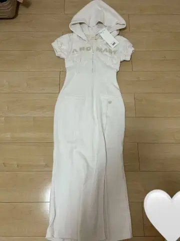 ANDMARY Mary 로고 후드 드레스