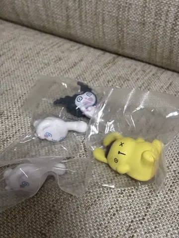 산리오 캡슐 토이 폼폼푸딩 시나몬 쿠로미 4체 세트