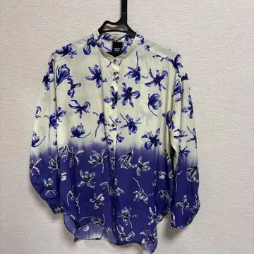 NOMBRE IMPAIR 미사용 새상품 꽃무늬 긴팔 셔츠 파랑과 화이트