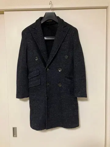 다크 블루 더블 브레스트 체스터 코트