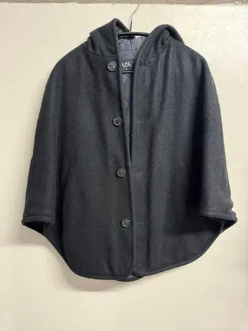 A.P.C. 후드 부착 블랙 케이프 코트 S