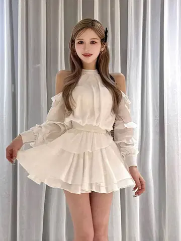 볼륨 쉬폰 미니 원피스