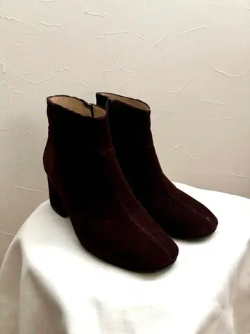 L'ARIANNA 라리아나 숏부츠 37