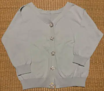 라이트 블루 버튼 가디건