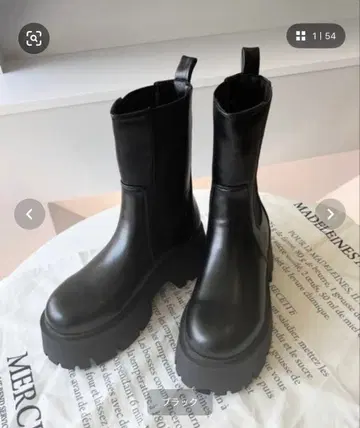 통굽 블랙 숏부츠