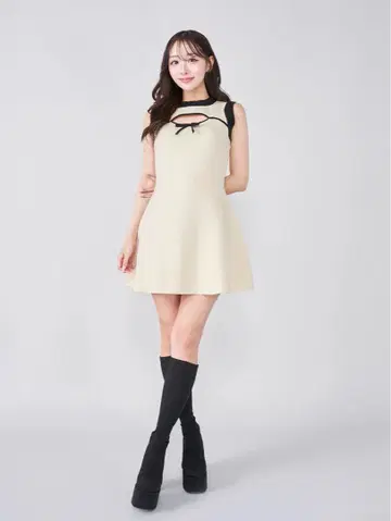 포인트 오픈 니트 미니 원피스