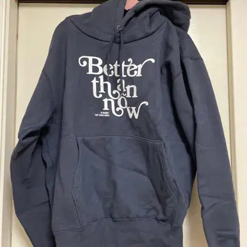 Better than now 후드 부착 후드티 네이비