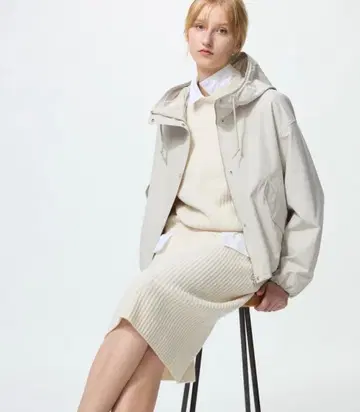 미사용 새상품 UNIQLO 코튼 블렌드 숏 후드티