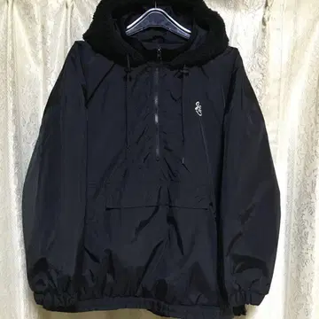 Java(자바.클래식 엘프) 하프 지퍼 자켓 S 사이즈