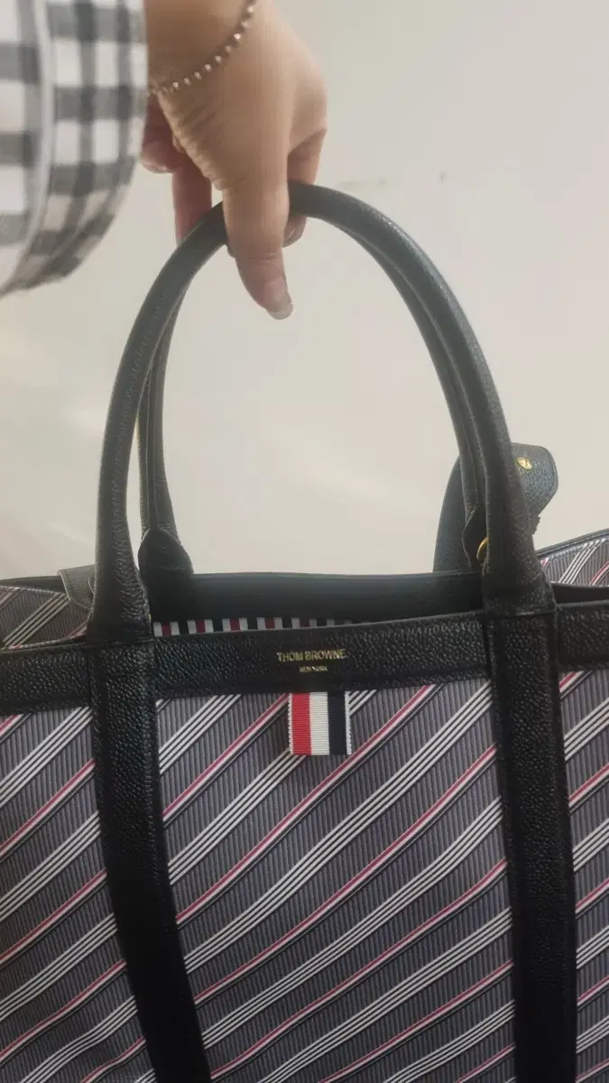 THOM 톰브라운 Thom Browne Vertical Monogram Tote Bag on
