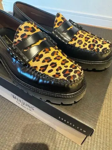 G.H.BASS 레오파드 무늬 로퍼