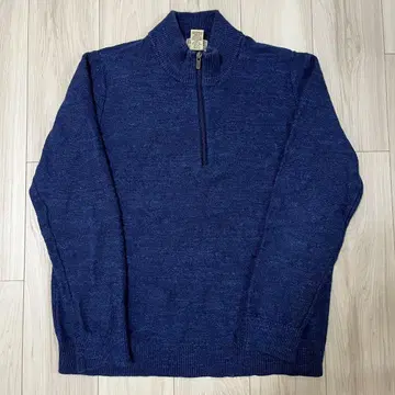 네이비 하이넥 니트 스웨터