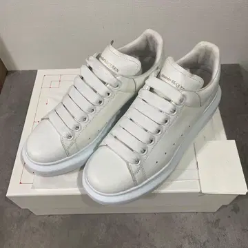 기간 한정 Alexander McQueen 화이트 스니커즈 통굽