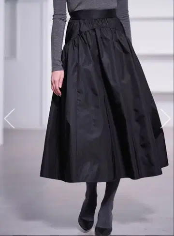 [택 포함 새상품] SHE TOKYO 타프타 스커트 36 플레어 스커트