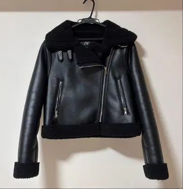 ZARA 가죽 보아 자켓 M