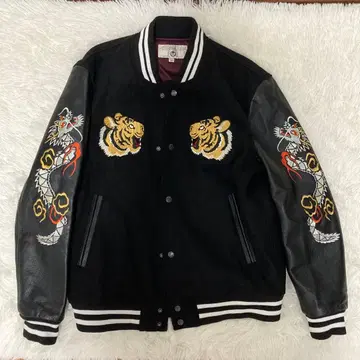 AVIREX 바시티 자켓?